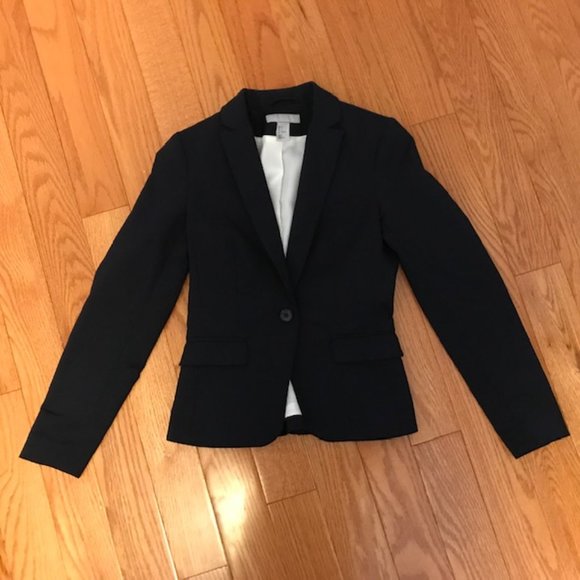 Navy blue blazer. Size 2. - Picture 2 of 5